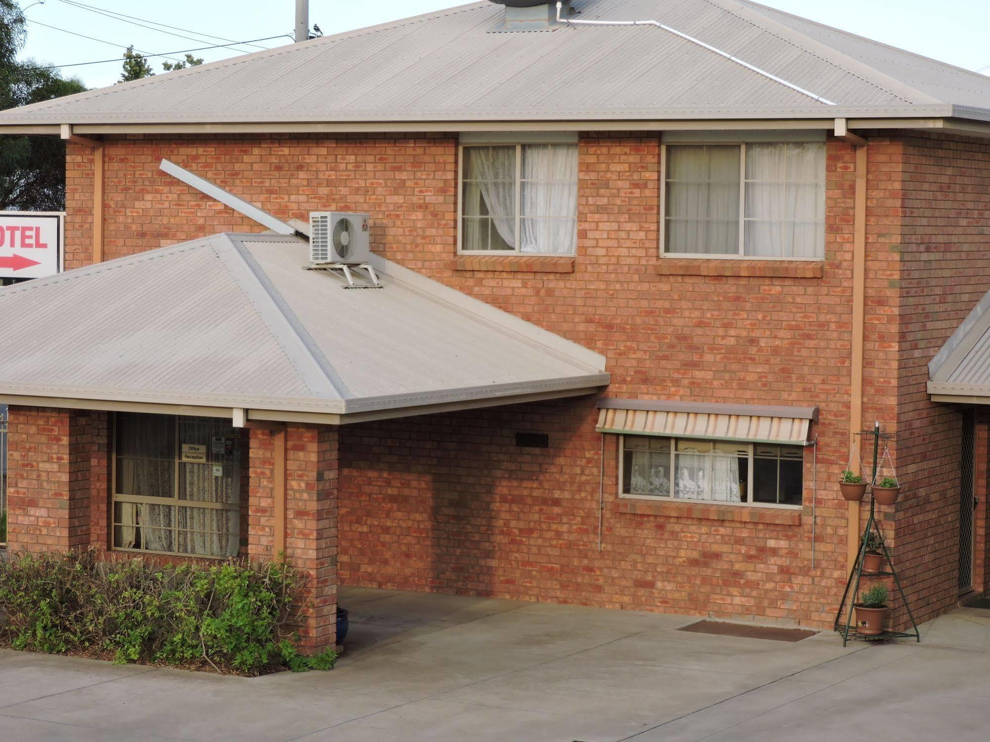 Red Cliffs Colonial Motor Lodge, Mildura Region ภายนอก รูปภาพ